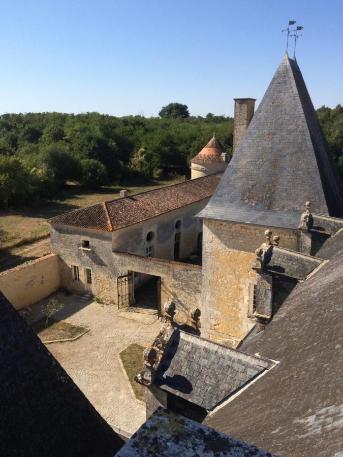 Chateau De Bois Charmant Les Nouillers Exterior photo